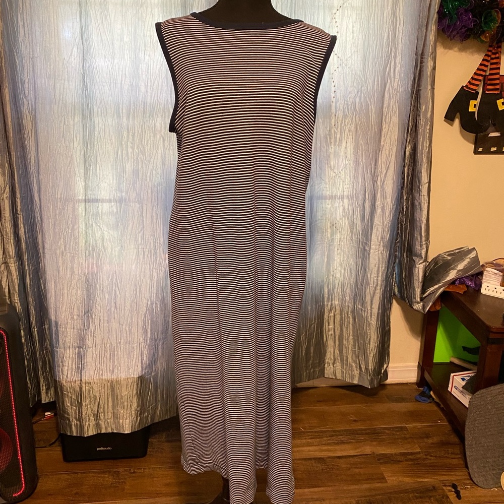Liz Claiborne long maxi dress